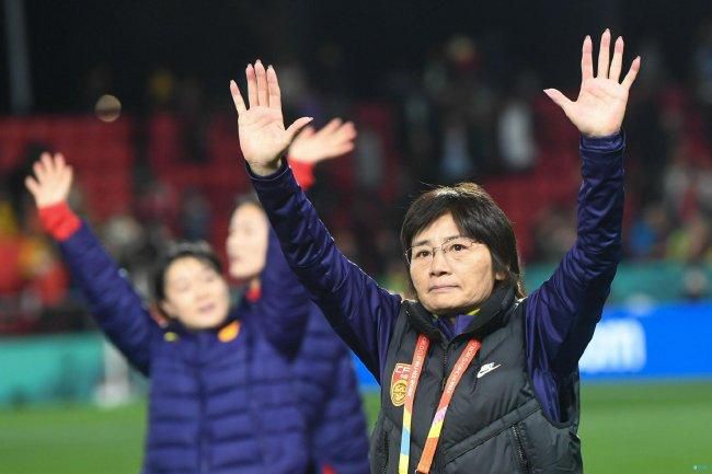 影片采用IMAX特制... 《沙丘3》首曝预告 赞达亚甜茶震撼开启史诗终2026-03-18 电影《真人快打2》定档5月8日 格斗升级血战到2026-03-16 《你好，爱美丽》超前观影 鲁豫连线导演共谈成长2026-03-15 《至尊马蒂》曝特辑 沉浸体验马蒂紧张奔突人生2026-03-13 更多 相关电影 天堂门票 导演：欧·帕克 主演：朱莉娅·罗伯茨 等 相遇朱莉娅·罗伯茨 电影频道2.15播出《天堂门票》独家 策划 最新资讯 去新闻频道 1《马兰花开的声音》亮相北影节 传递冬奥温暖幕后 2 两大机构首度联手 中国电影在戛纳开启国际新篇章 3 《三心两意》曝终极预告 林依晨治愈告白张艺凡 4 《寒战1994》曝光新预告 刘德华惊喜现身香港首映 5 蒋龙杨超越…爆笑接梗!